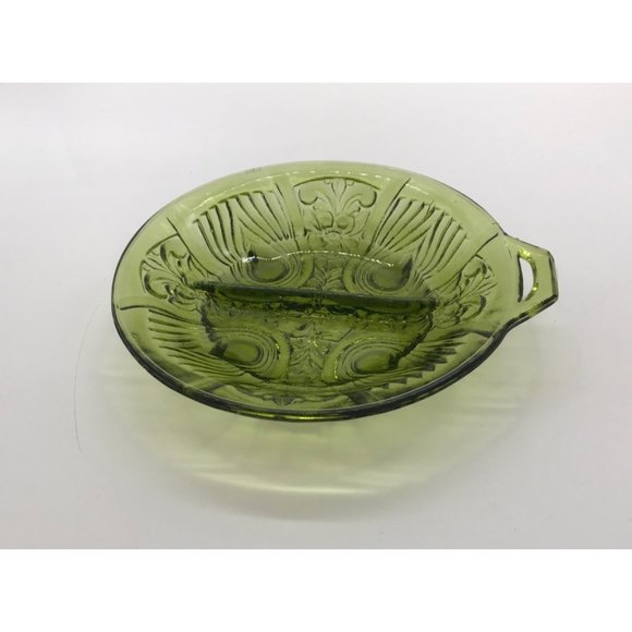 Vtg MCM Indiana Glass Avacado Green "Killarney" Divided Trinket/Nut Dish/Ashtray - Picture 1 of 5